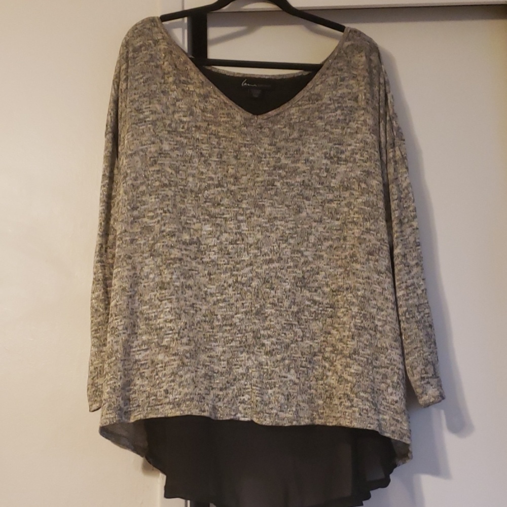 Sweater w/ open back